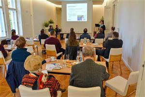 V pondělí proběhlo ve Ringhofferově vile neformální setkání vedení města s podnikateli, na němž se hovořilo nejen o investičních záměrech i podpoře podnikání v Kopřivnici.