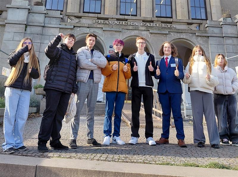 Činnost Dětského zastupitelstva Kopřivnice se na podzim rozjela naplno. Na přelomu října a listopadu jeho členové vyrazili na zasedání Republikového fóra v Praze.