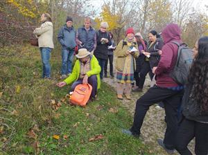 Keře, plody, kořeny - procházka s bylinkářem 1