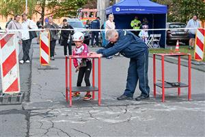 Před radnicí v sobotu 12. září soutěžili mladí hasiči z Moravskoslezského a Zlínského kraje, kteří bojovali o co nejlepší umístění v soutěži TFA Junior.